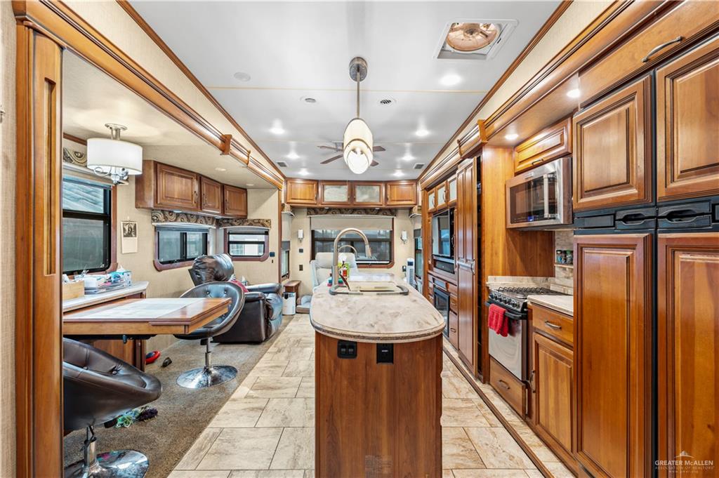 Photo 16 of 2070 Cordoba East