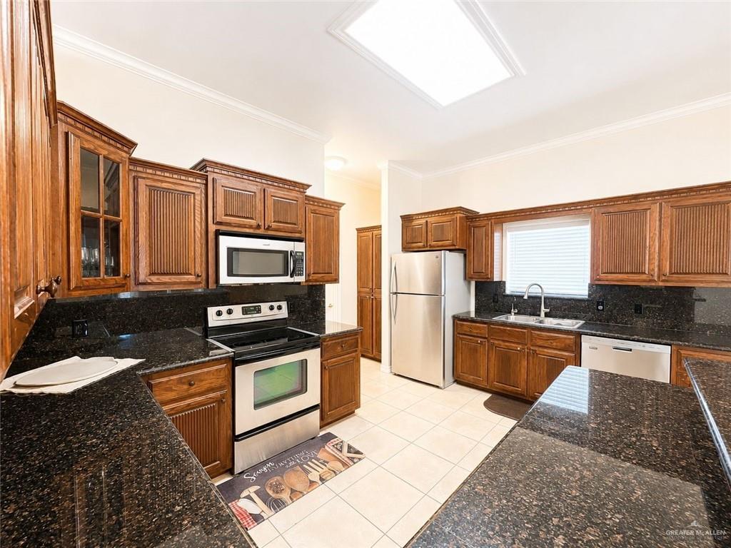 Photo 9 of 1717 Chayna Avenue
