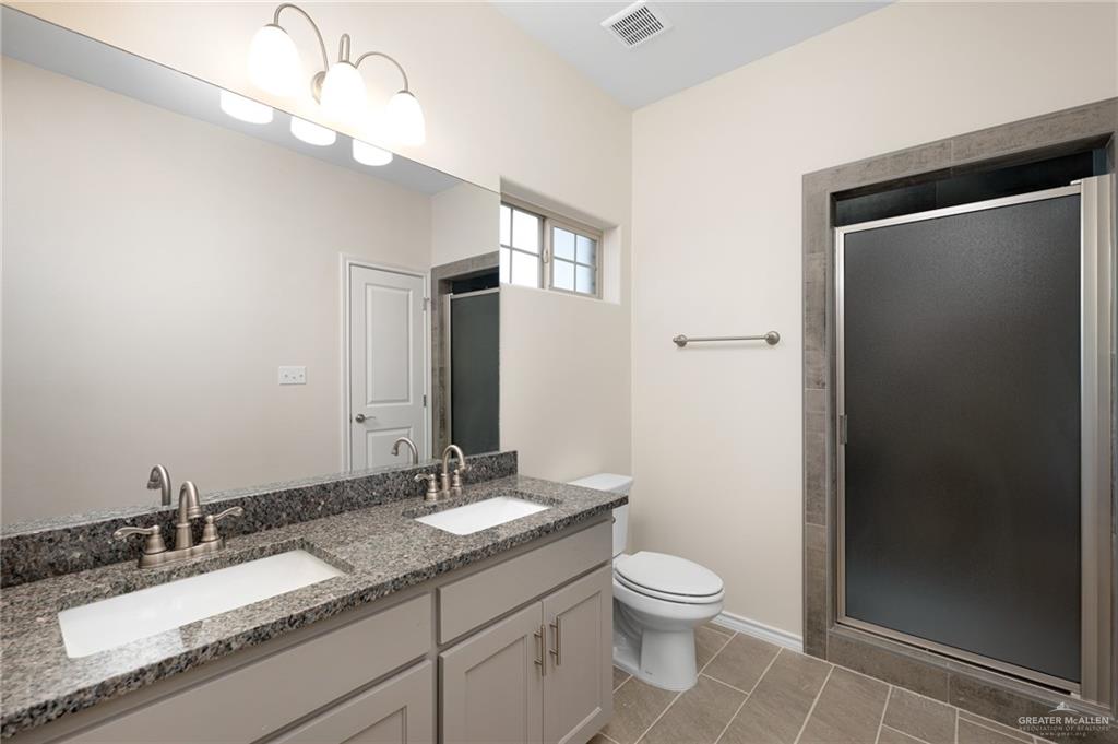 Photo 6 of 5601 Nightingale Avenue #4